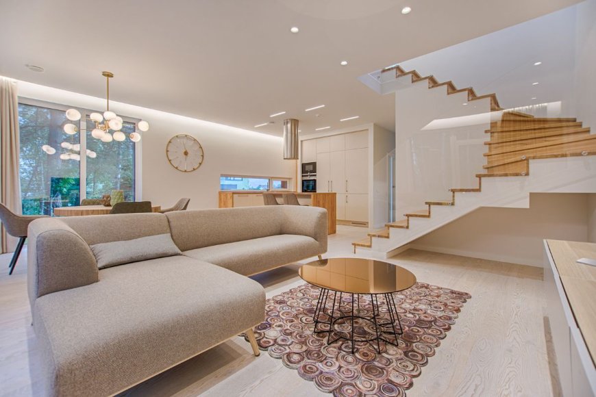 How Interior Designers in Kolkata Handle Small Spaces Creatively