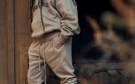 Everyday Rush Needs Essential Tracksuit Ease